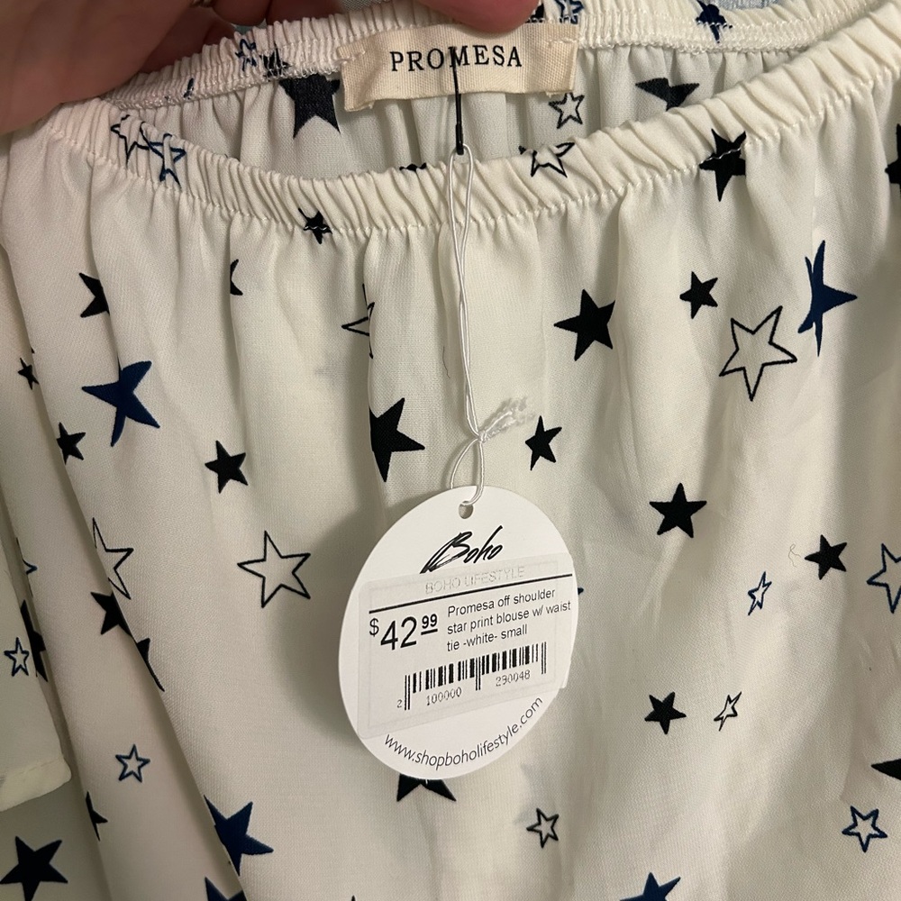 Promesa off shoulder star print blouse w/waist tie